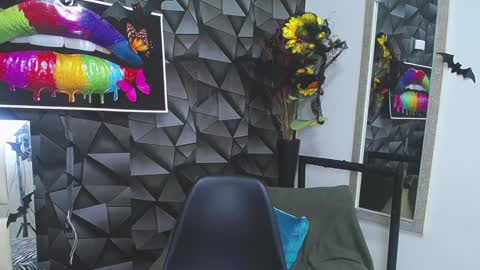 Snapshot of nazper_ chatting on December 6, 12:02 am Nazper online show from December 6, 12:02 am