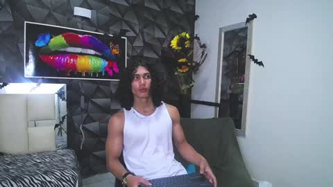 Snapshot of nazper_ chatting on December 8, 7:22 pm Nazper online show from December 8, 7:22 pm