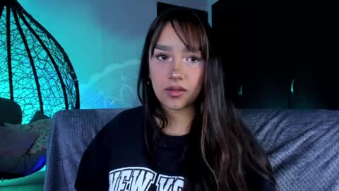 Snapshot of ne_fertari chatting on January 18, 11:32 am Nefertari online show from January 18, 11:32 am