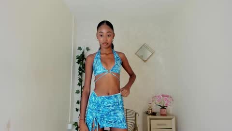 Snapshot of neary_ chatting on December 3, 12:47 pm NEARY online show from December 3, 12:47 pm