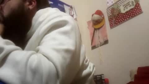 Snapshot of needu802318 chatting on January 14, 3:01 am Easy E online show from January 14, 3:01 am