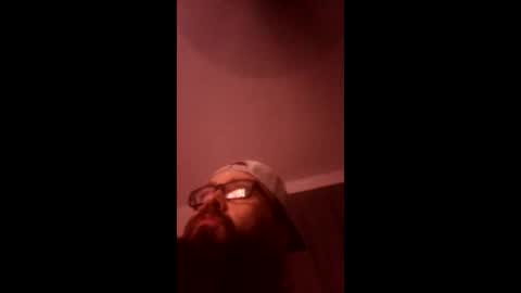 Snapshot of needu802318 chatting on February 19, 9:27 am Easy E online show from February 19, 9:27 am