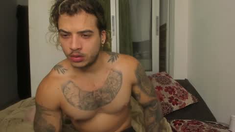 Nei turn green online show from December 13, 4:11 am