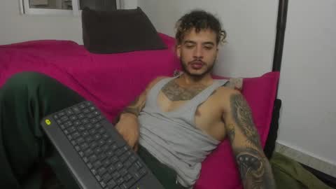 Nei turn green online show from January 10, 4:44 am