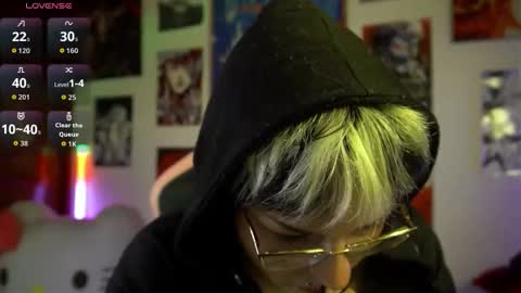 Snapshot of neena_nyx chatting on December 16, 1:43 am Neena Nyx online show from December 16, 1:43 am