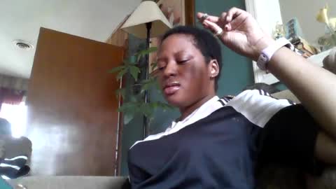 nefertitibank online show from July 12, 6:54 pm