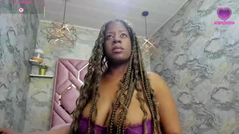 Snapshot of neffertiry_ebonny chatting on September 20, 2:40 pm Nefer online show from September 20, 2:40 pm
