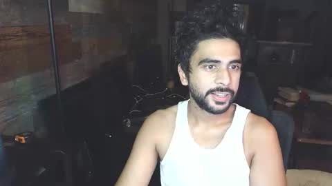 Snapshot of neilsing chatting on November 25, 6:35 am neil online show from November 25, 6:35 am