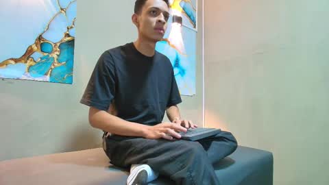 Snapshot of neithan_bleyt chatting on October 20, 4:18 pm NEITHAN online show from October 20, 4:18 pm