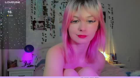 neko_kitsune online show from December 3, 5:01 pm