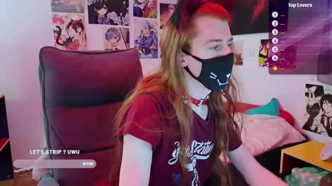 Snapshot of neko_nyaaa chatting on March 24, 6:02 pm Neko online show from March 24, 6:02 pm