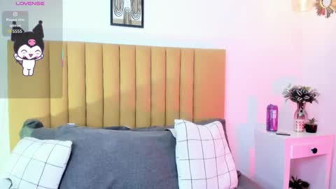 Snapshot of nemesis_castel_ chatting on December 17, 2:34 pm Nemesis online show from December 17, 2:34 pm