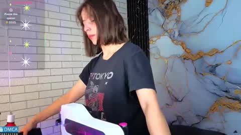 Salome Nena cupcake online show from December 23, 11:08 am