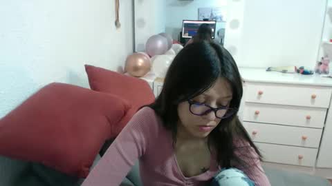 Snapshot of nena_lov chatting on February 24, 11:58 pm Star online show from February 24, 11:58 pm