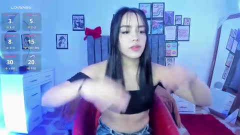 nenitaa_ online show from June 18, 8:57 pm