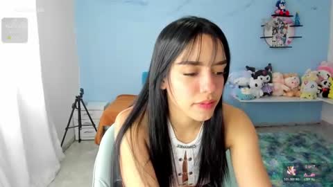 nenitaa_ online show from July 20, 8:11 pm