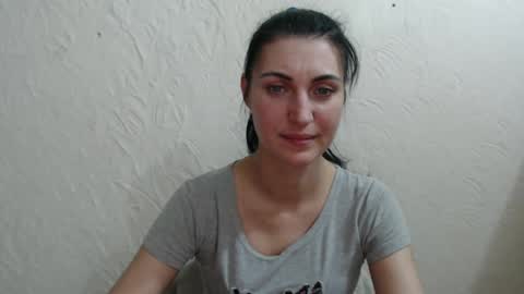 Nensy online show from December 18, 3:22 pm