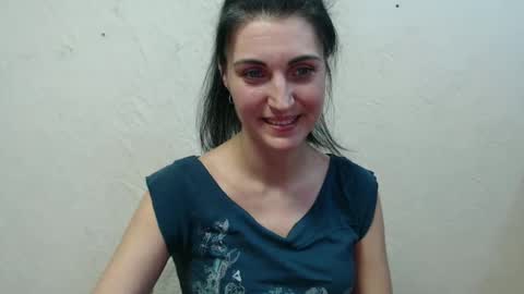 Nensy online show from January 24, 4:28 pm