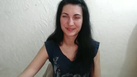 Snapshot of nensyfay_ chatting on December 3, 3:10 pm Nensy online show from December 3, 3:10 pm