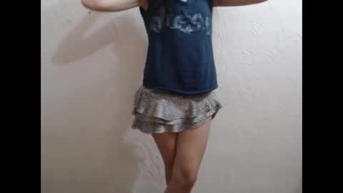 Snapshot of nensyfay_ chatting on December 4, 1:42 pm Nensy online show from December 4, 1:42 pm