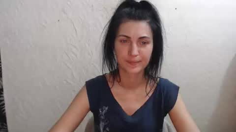 Nensy online show from February 26, 3:11 pm