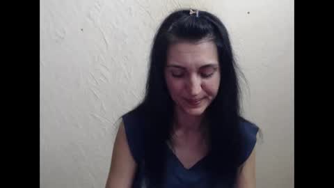 Nensy online show from March 3, 3:40 pm