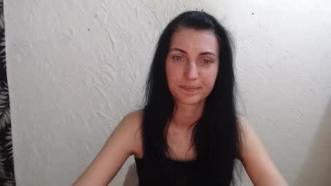 Nensy online show from May 5, 3:31 pm
