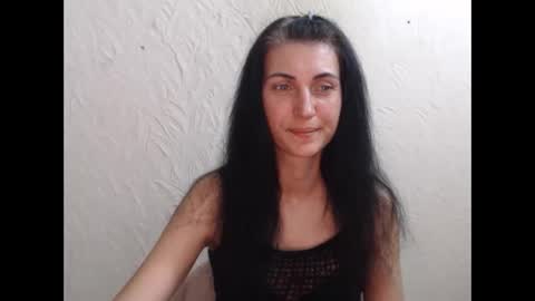 Nensy online show from May 27, 3:31 pm