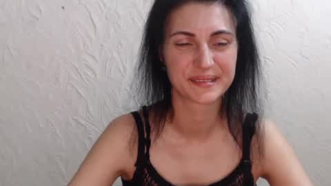 Nensy online show from June 11, 4:49 pm