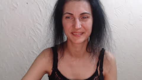 Nensy online show from June 18, 3:27 pm