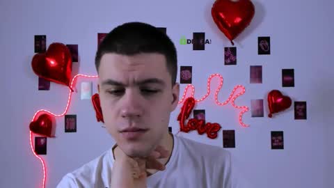 Snapshot of neo_raze_ chatting on February 15, 7:43 pm neo_raze_ online show from February 15, 7:43 pm