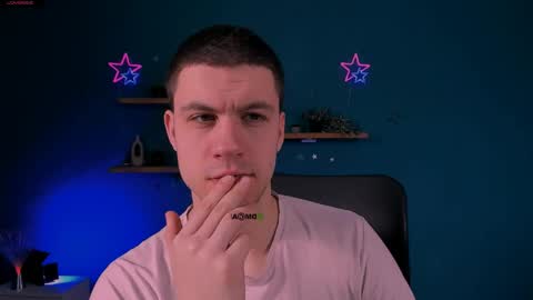 Snapshot of neo_raze_ chatting on March 22, 8:01 pm neo_raze_ online show from March 22, 8:01 pm