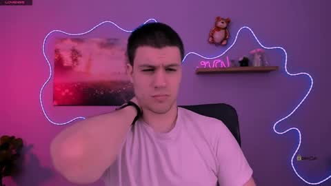 Snapshot of neo_raze_ chatting on March 29, 6:52 pm neo_raze_ online show from March 29, 6:52 pm