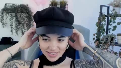 Snapshot of neogeisha28 chatting on May 4, 12:01 pm Neo Geisha online show from May 4, 12:01 pm
