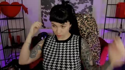 Snapshot of neogeisha28 chatting on June 4, 7:14 am Neo Geisha online show from June 4, 7:14 am