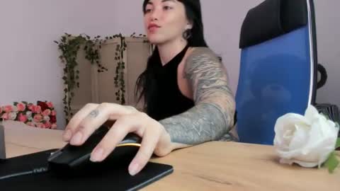 Neo Geisha online show from August 7, 5:09 am