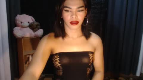 neomi online show from September 12, 9:31 am