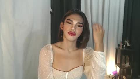 neomi online show from January 17, 5:49 pm