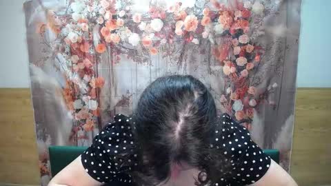 NeonilaLisova online show from February 2, 12:15 pm