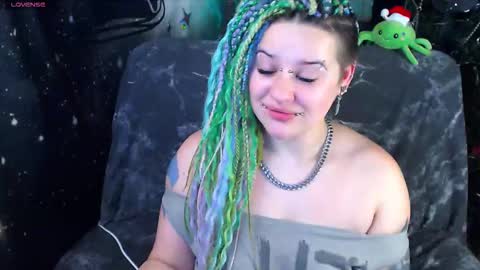 Ada online show from January 8, 8:00 pm