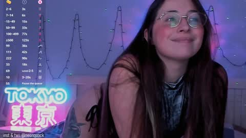 Snapshot of neonquack chatting on January 9, 2:51 pm Riley online show from January 9, 2:51 pm