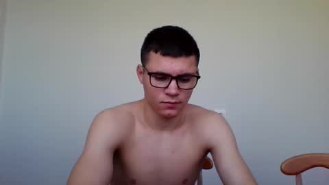 Snapshot of neoplayboy2 chatting on October 31, 10:16 am neoplayboy2 online show from October 31, 10:16 am