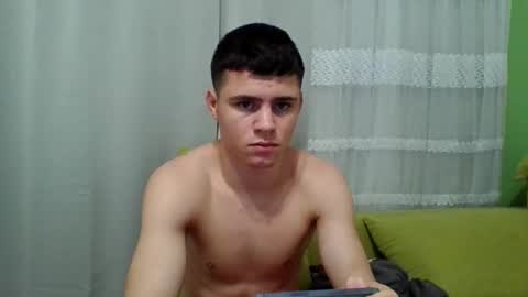 Snapshot of neoplayboy2 chatting on November 23, 10:20 pm neoplayboy2 online show from November 23, 10:20 pm