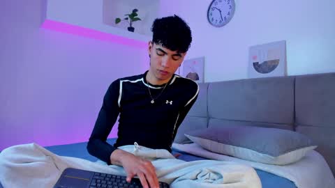  NeoRaptis  jhonatan  online show from January 7, 8:21 pm