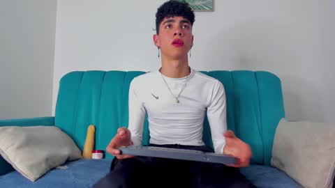  NeoRaptis  jhonatan  online show from January 9, 9:47 pm