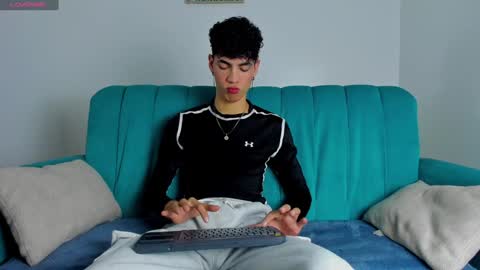  NeoRaptis  jhonatan  online show from January 31, 8:12 pm