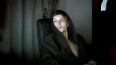 nephew_p online show from March 3, 3:56 am