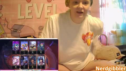 Snapshot of nerdgibbler chatting on December 30, 7:21 pm NerdGibbler online show from December 30, 7:21 pm