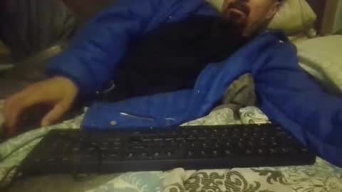 Snapshot of nerfylil2 chatting on April 6, 3:59 am Nerfylil online show from April 6, 3:59 am