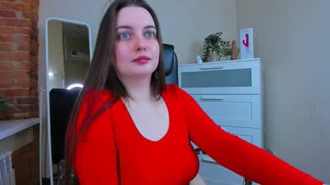 nero_asta online show from February 19, 3:05 pm